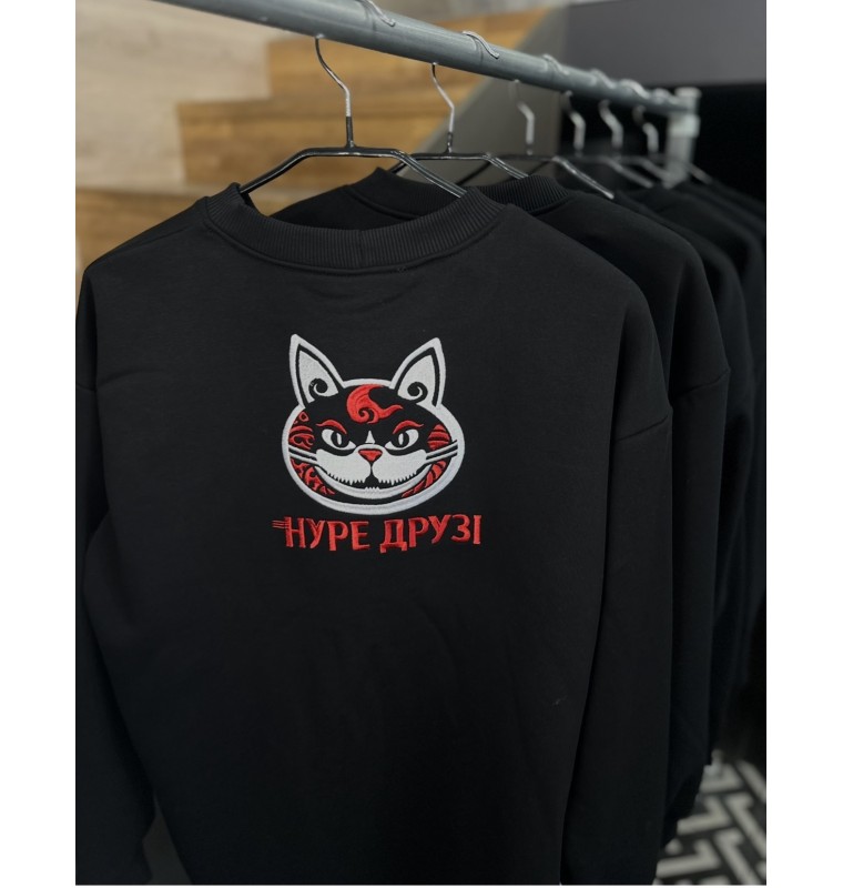 Машинная вышивка логотипа "Hype Sushi" на свитшотах